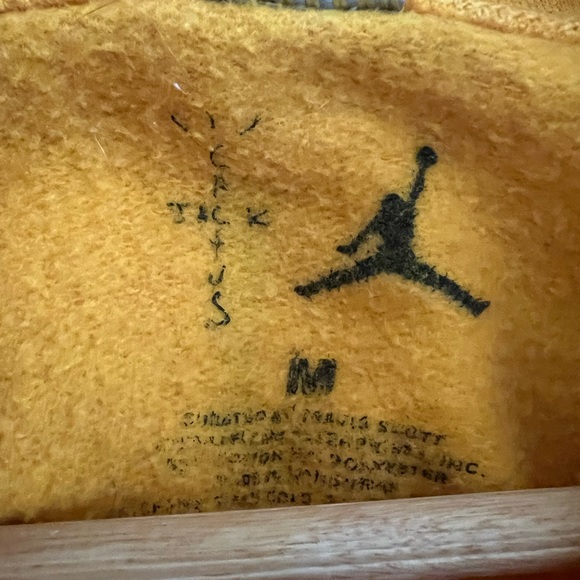 Nike Air X Cactus Jack by Travis Scott Yellow Hoodie Sweatshirt - size Medium - Picture 3 of 5